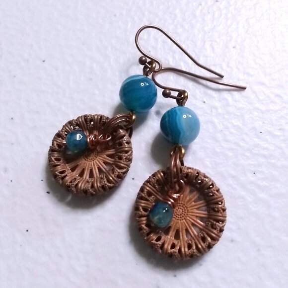 Hand Crafted! Rustic Copper Elements & Intense Blue Agate Beads! Dangle Earrings - Picture 1 of 9